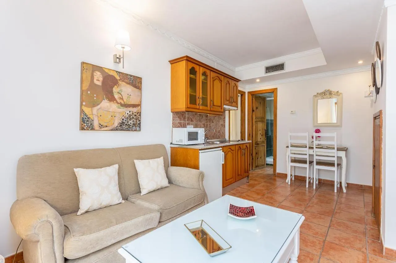 Puerta De Aduares Aparthotel Marbella