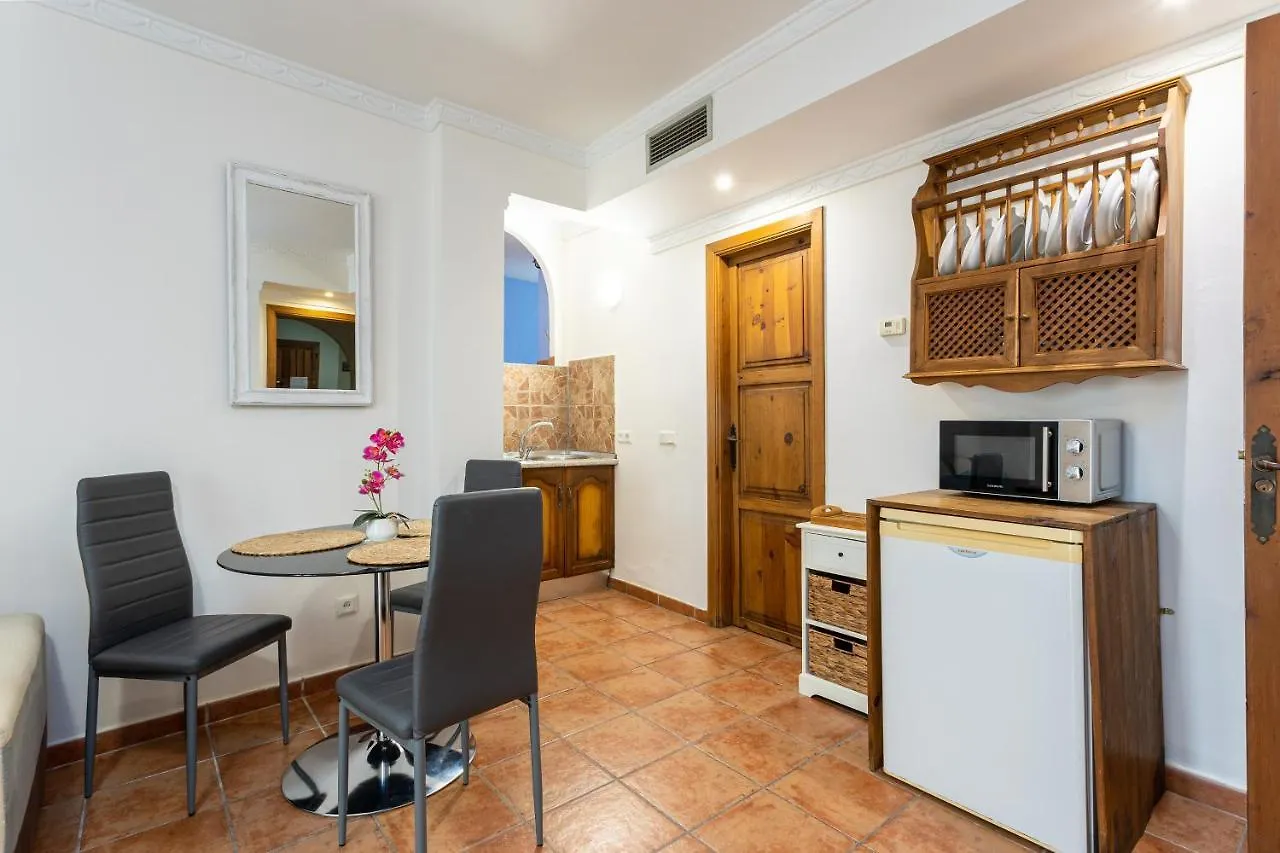 Aparthotel Puerta De Aduares Marbella