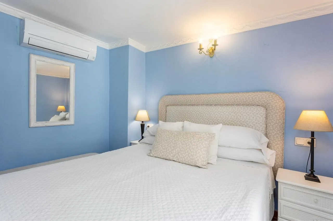 **  Aparthotel Puerta De Aduares Marbella Spagna