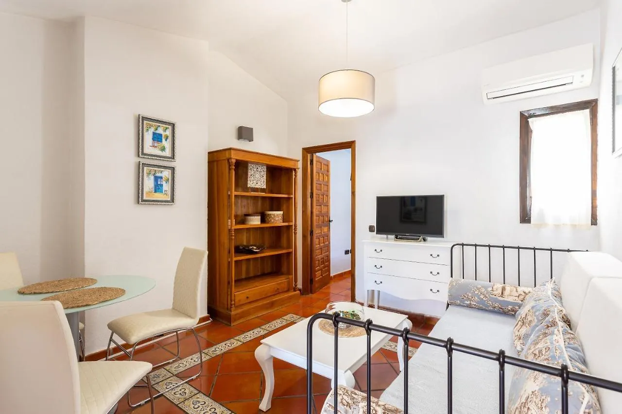 **  Aparthotel Puerta De Aduares Marbella Španělsko