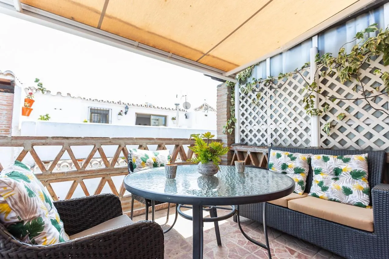 Aparthotel Puerta De Aduares Marbella 2*,